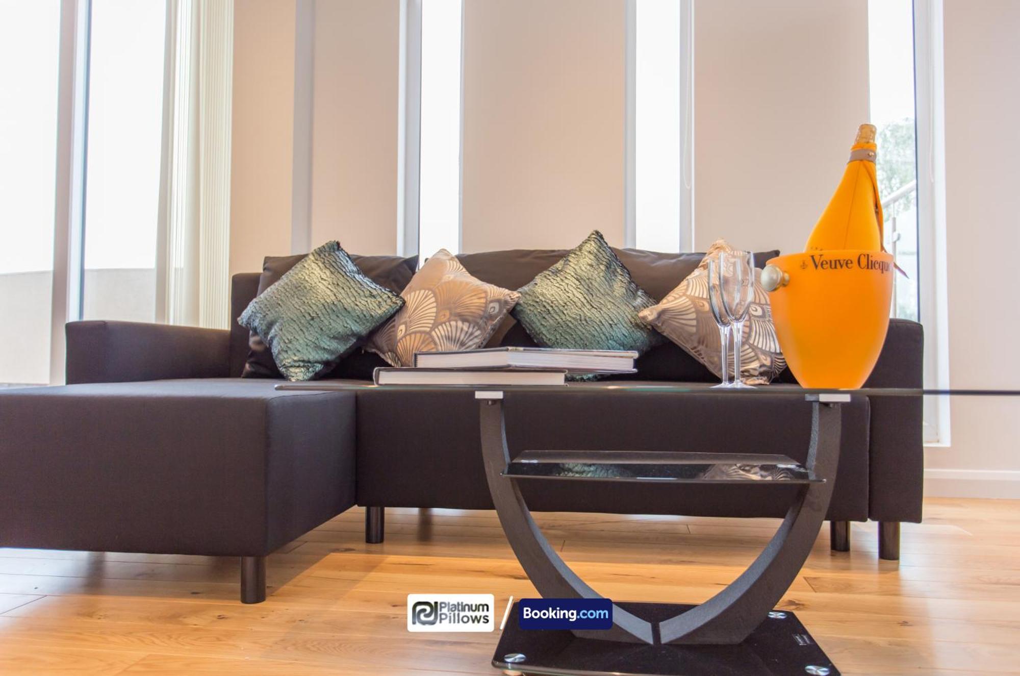 Modern Oxford 2 Bedroom Apartments, Near Headington Hospital, Families & Contractor Accommodation With Parking Ngoại thất bức ảnh